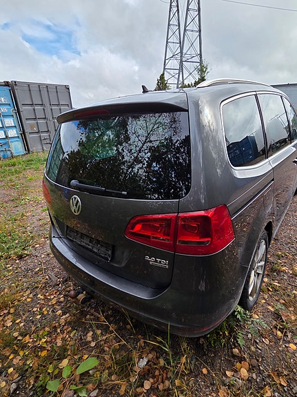 Volkswagen Sharan 3 of 11
