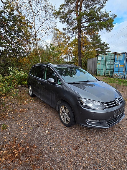 Volkswagen Sharan 2 of 11