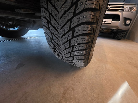 Toyota HiLux 25 of 26