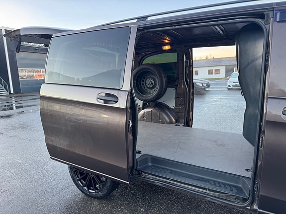 Mercedes-Benz Vito 119 18 of 19