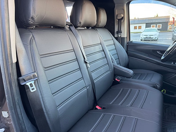 Mercedes-Benz Vito 119 13 of 19