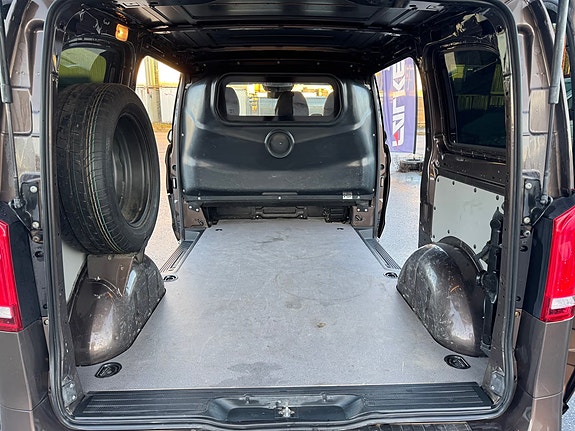 Mercedes-Benz Vito 119 19 of 19