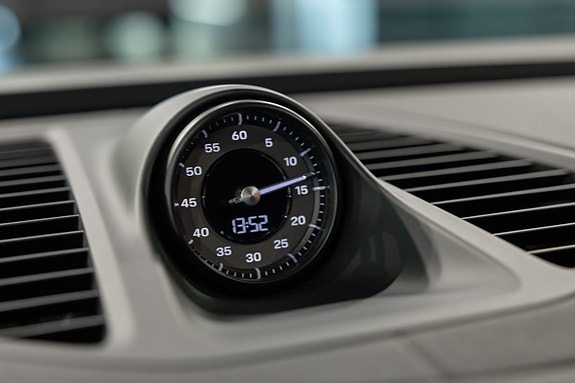 Porsche Macan 29 of 30