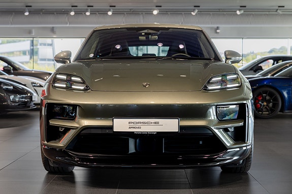 Porsche Macan 8 of 30