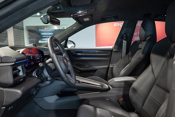 Porsche Macan 20 of 30