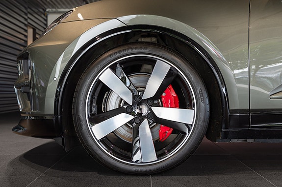 Porsche Macan 11 of 30