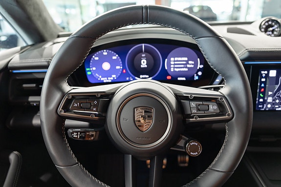 Porsche Macan 21 of 30
