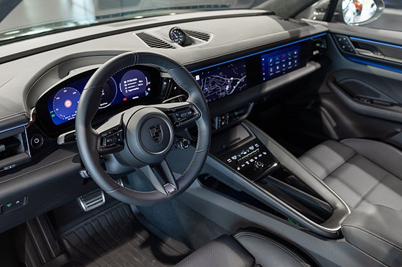 Porsche Macan 19 of 30