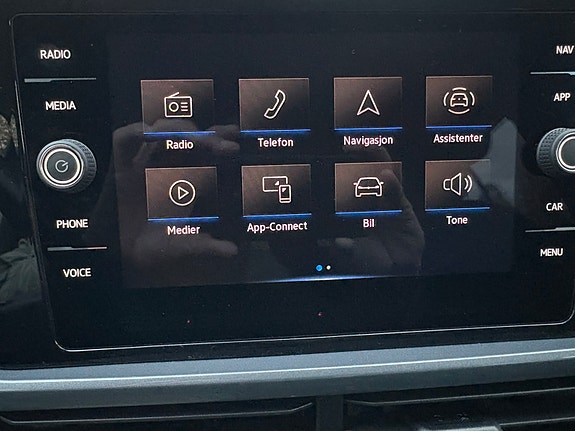 Volkswagen T-Roc 13 of 15