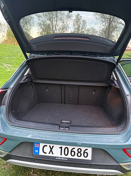 Volkswagen T-Roc 9 of 15