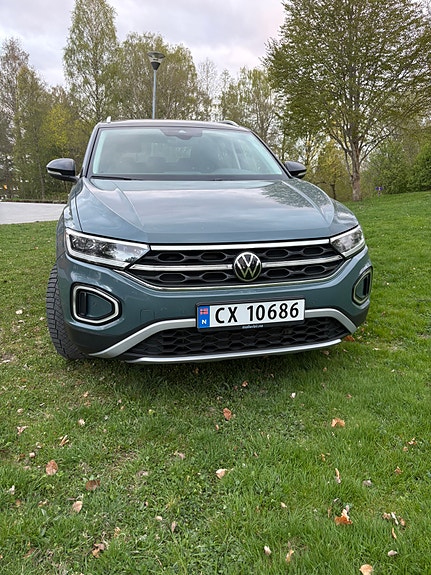 Volkswagen T-Roc 6 of 15
