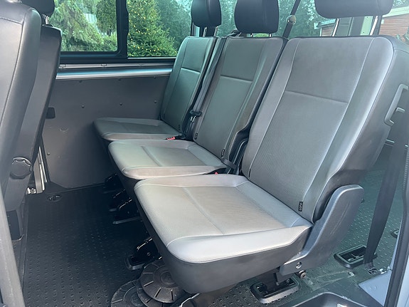 Volkswagen Transporter 15 of 26