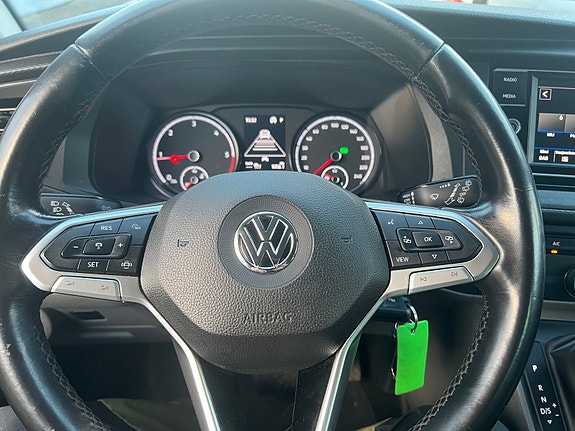 Volkswagen Transporter 21 of 26