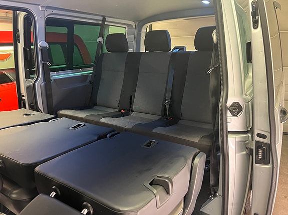 Volkswagen Transporter 18 of 26