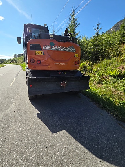 Hitachi ZX135W-7 5 of 18