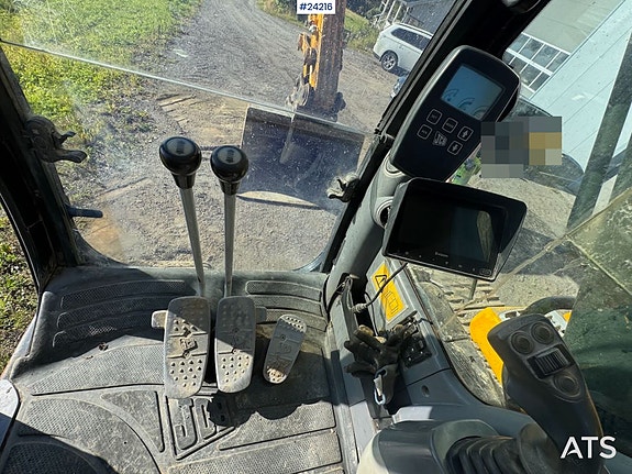 JCB JZ235LC Gravemaskin m/ pusseskuffe 19 of 30