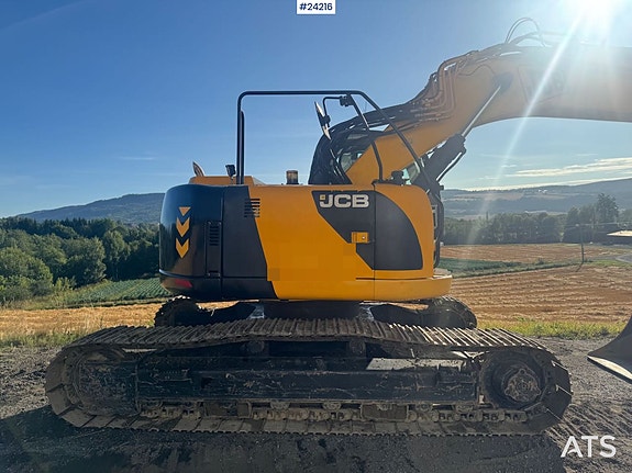 JCB JZ235LC Gravemaskin m/ pusseskuffe 11 of 30