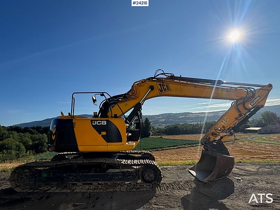 JCB JZ235LC Gravemaskin m/ pusseskuffe 13 of 30