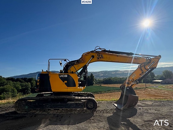 JCB JZ235LC Gravemaskin m/ pusseskuffe 10 of 30