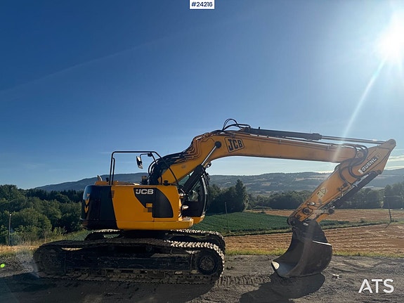 JCB JZ235LC Gravemaskin m/ pusseskuffe 8 of 30