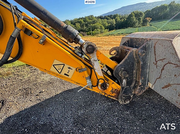 JCB JZ235LC Gravemaskin m/ pusseskuffe 16 of 30