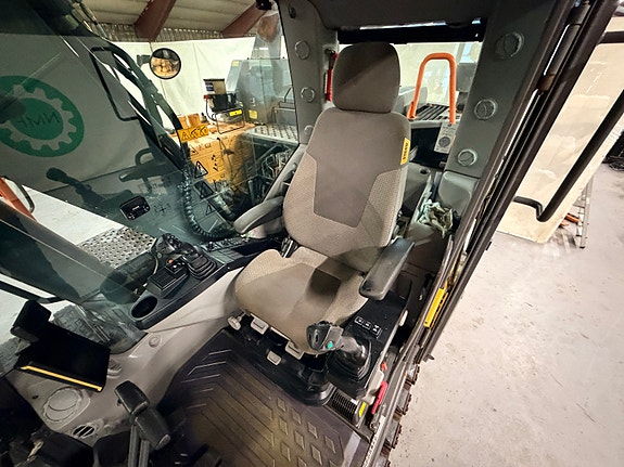 Volvo EC140EL 15 of 17