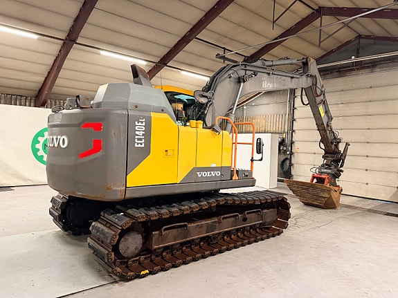 Volvo EC140EL 3 of 17