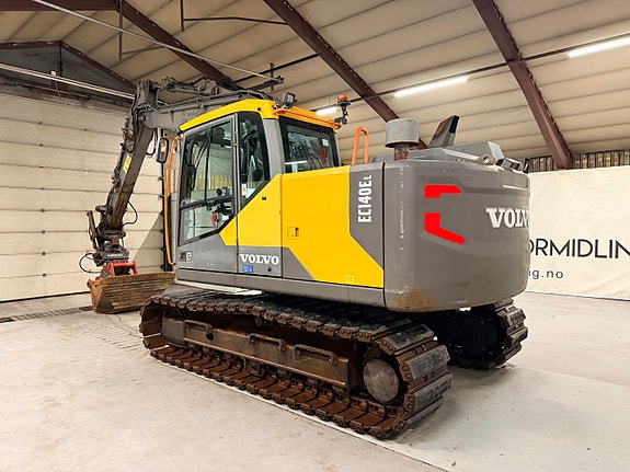 Volvo EC140EL 2 of 17