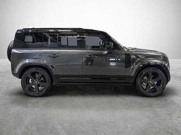 Land Rover Defender 110 6 of 30