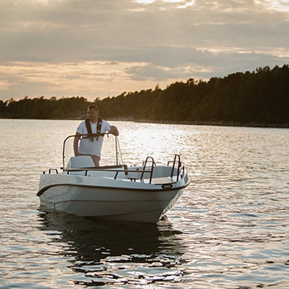 VI RYDDER ! GJØR ET KUPP AMT 165 R med Yamaha 70hk & solseng+++ 2 of 9