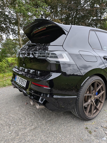 Volkswagen Golf VIII 12 of 30