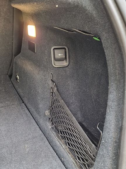 BMW 225xe 19 of 24