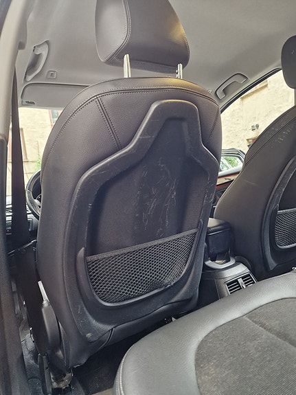 BMW 225xe 11 of 24