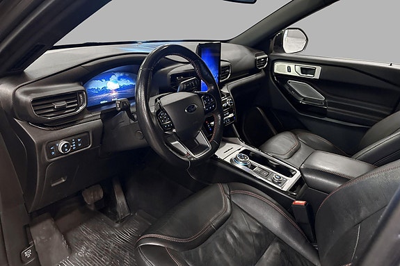 Ford Explorer 7 of 20