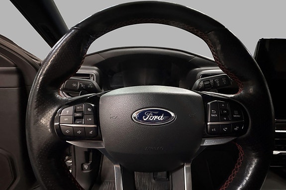 Ford Explorer 9 of 20