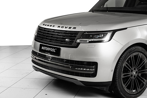 Land Rover Range Rover 30 of 30