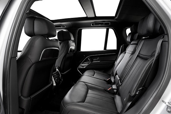 Land Rover Range Rover 11 of 30