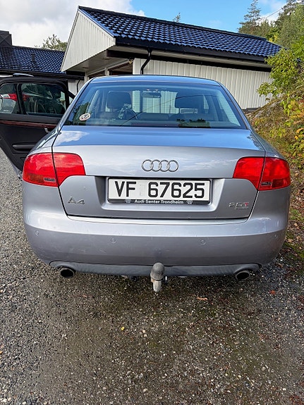 Audi A4 6 of 19
