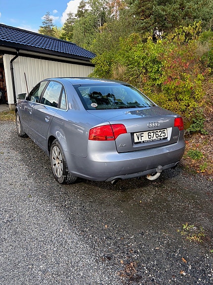 Audi A4 4 of 19