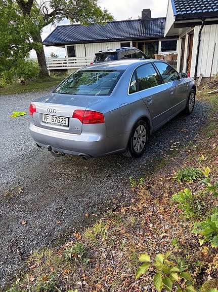 Audi A4 5 of 19