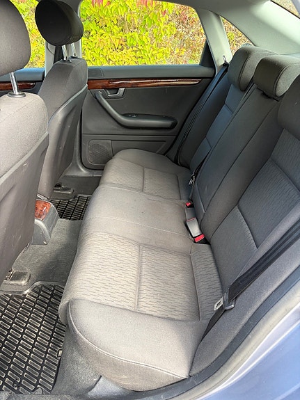 Audi A4 11 of 19