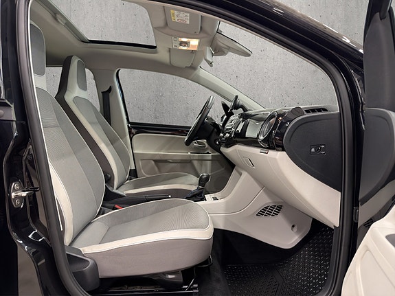 Volkswagen UP! 9 of 20