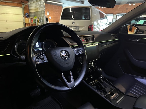 Skoda Superb 20 of 30