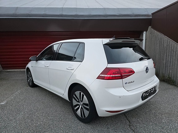 Volkswagen Golf VII 3 of 16