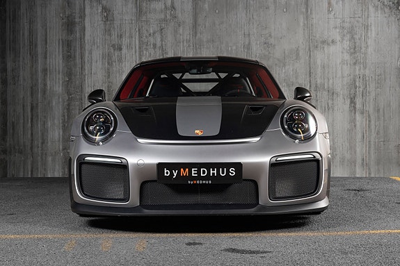 Porsche 911 4 of 30