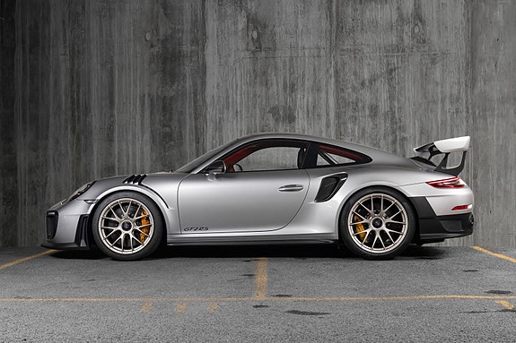 Porsche 911 3 of 30