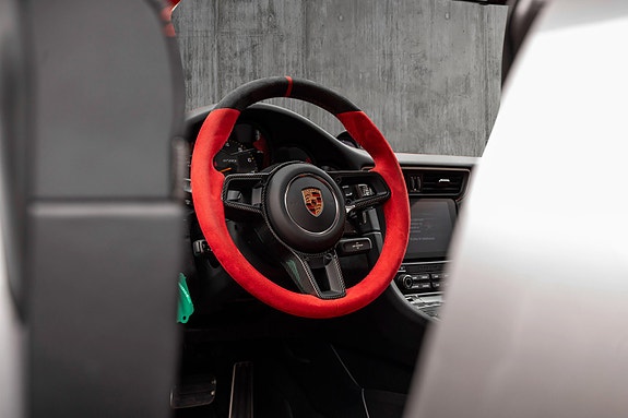 Porsche 911 21 of 30