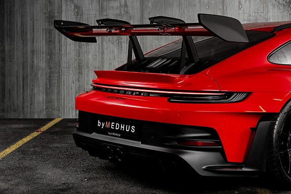 Porsche 911 17 of 30