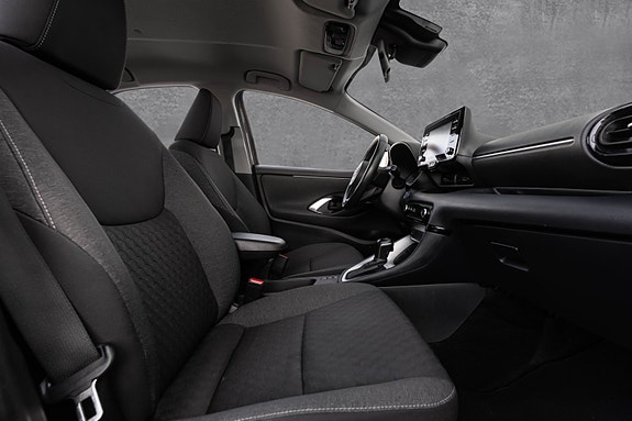 Toyota Yaris 28 of 30