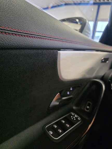Mercedes-Benz CLA180 26 of 30